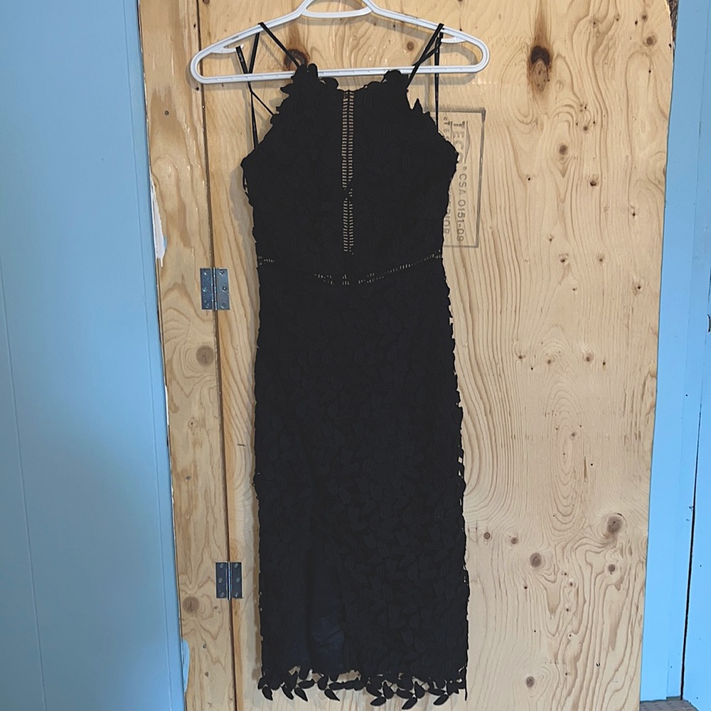 Bardot lace dress size small